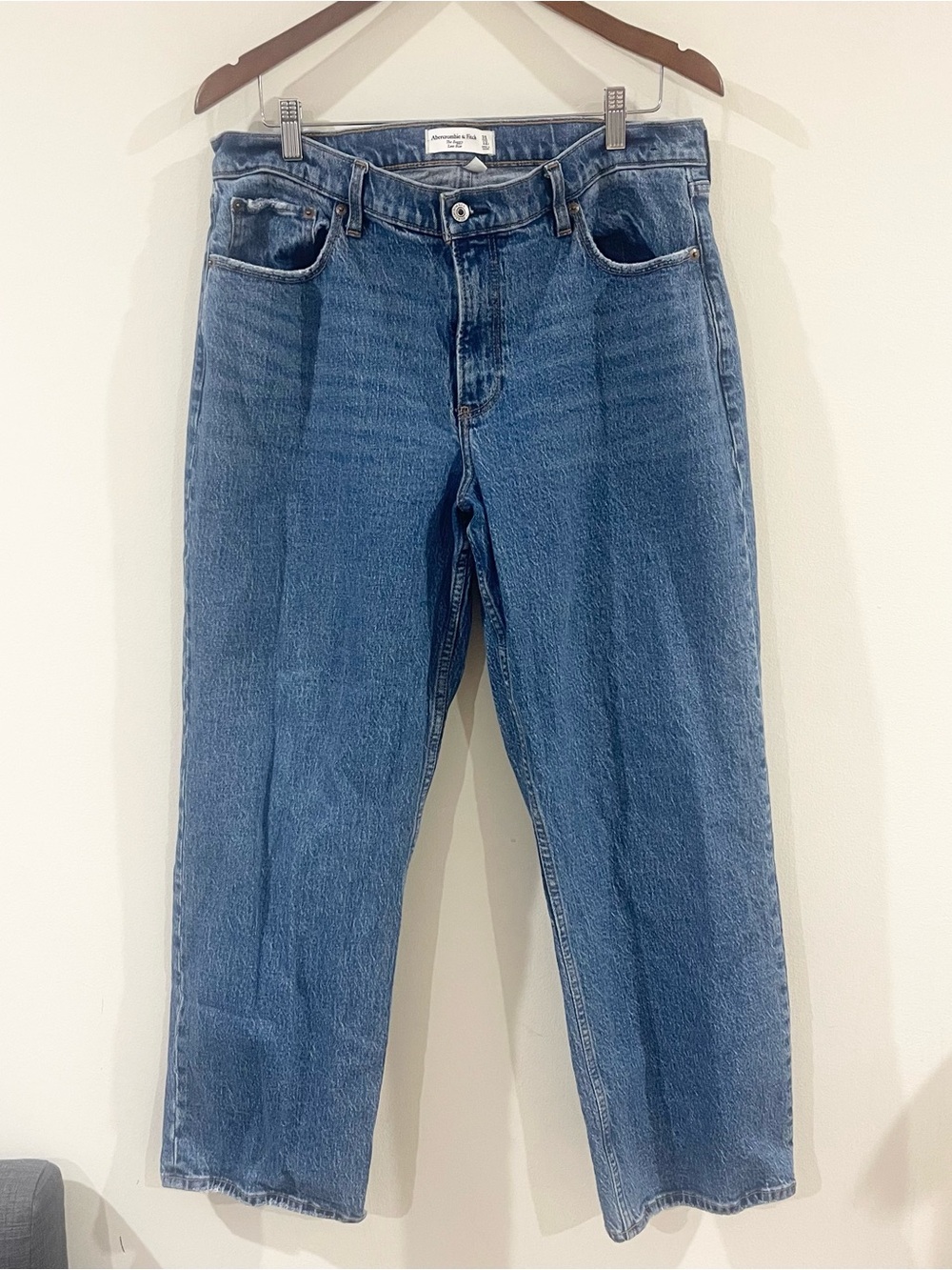 Abercrombie & Fitch The Baggy Low Rise Jeans Women’s size 31 medium blue